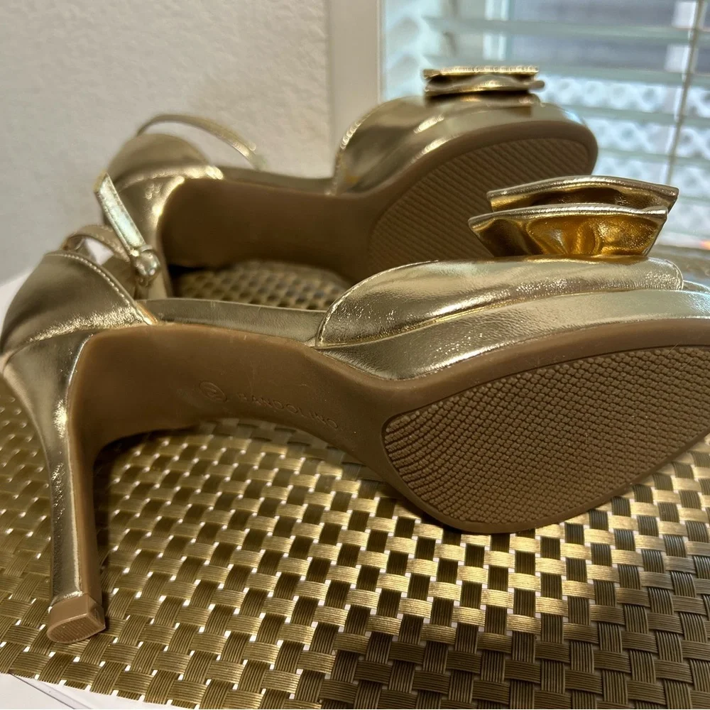 NIB BANDOLINO Elegant Gold Women's Heels with Bow Accent SIZE 7 - Picture 7 of 9